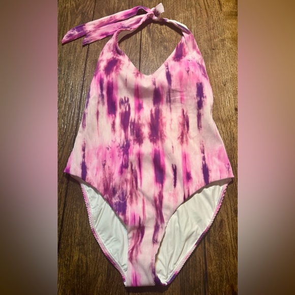 PQ SWIM Luxury Avery One Piece Swimsuit in Spell Pink/Purple Size Medium NWT - Picture 3 of 13